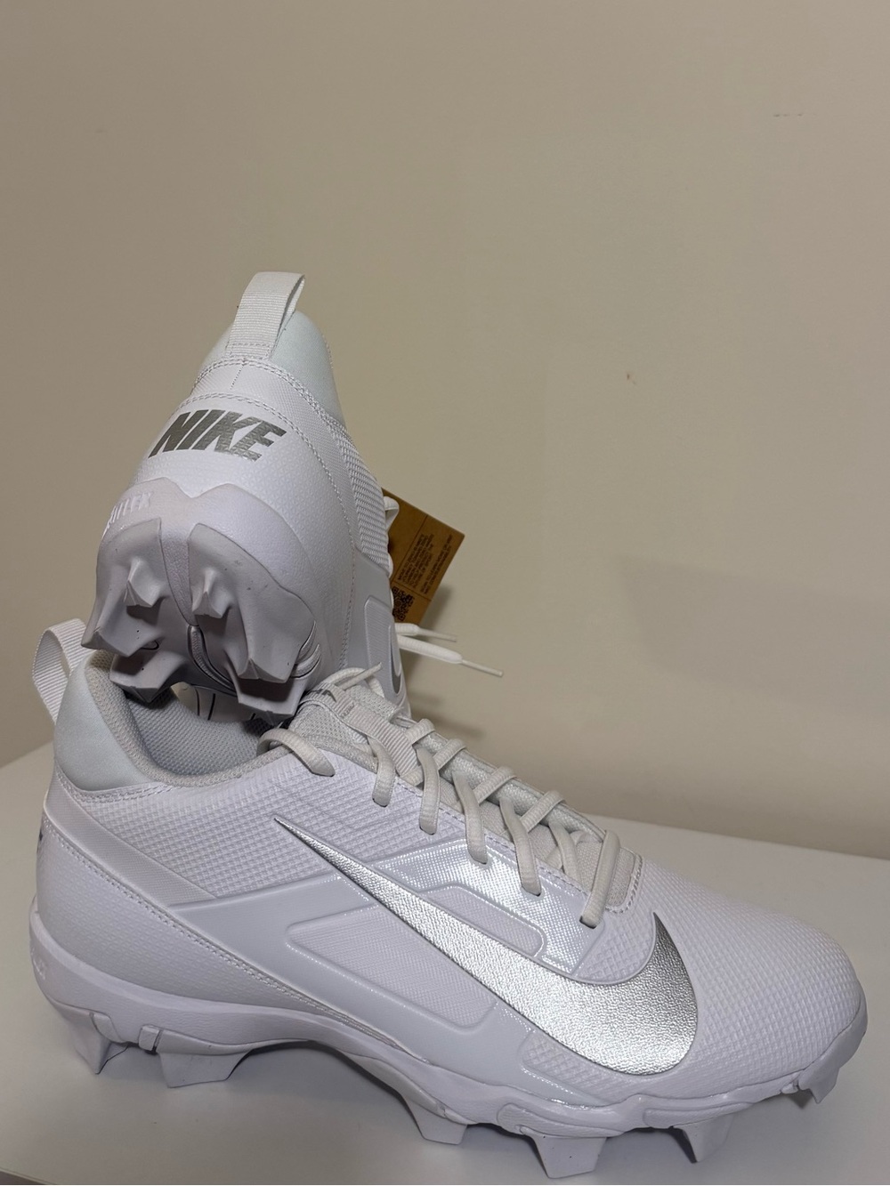 Nike White Silver Athletic
